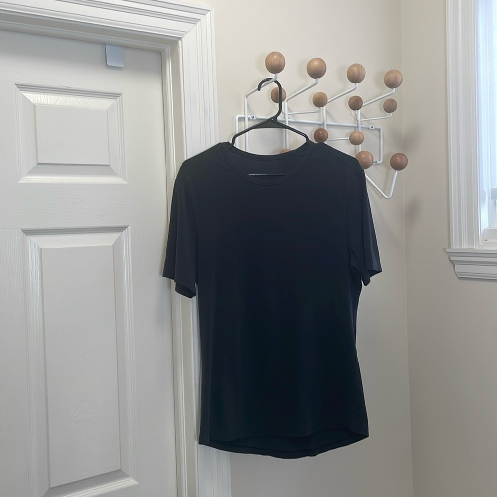 Lululemon - Classic Athletic T-Shit - Black - XS